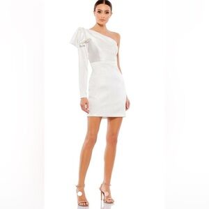 Mac Duggal white one sleeve dress #26500